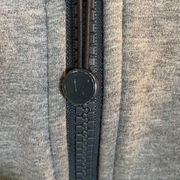 LULULEMON LIVE SIMPLY jacket size 2 - Picture 8 of 9